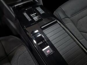 Citroën C4 PureTech 130 S&S EAT8 Feel Pack 28