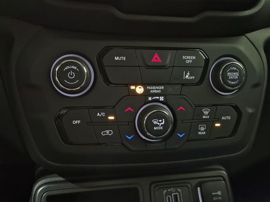 Jeep Renegade eHybrid Altitude 1.5 MHEV 130hp Dct Fwd Segunda mano