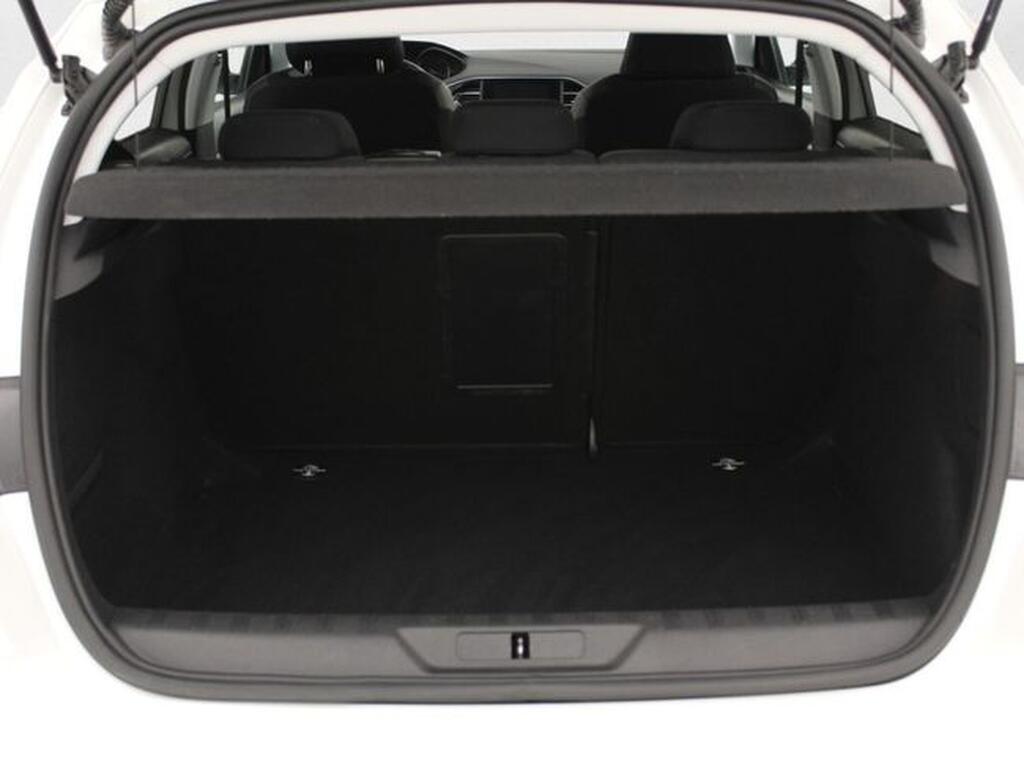Peugeot 308 5p Allure 1.5 BlueHDi 96KW (130CV) Segunda mano