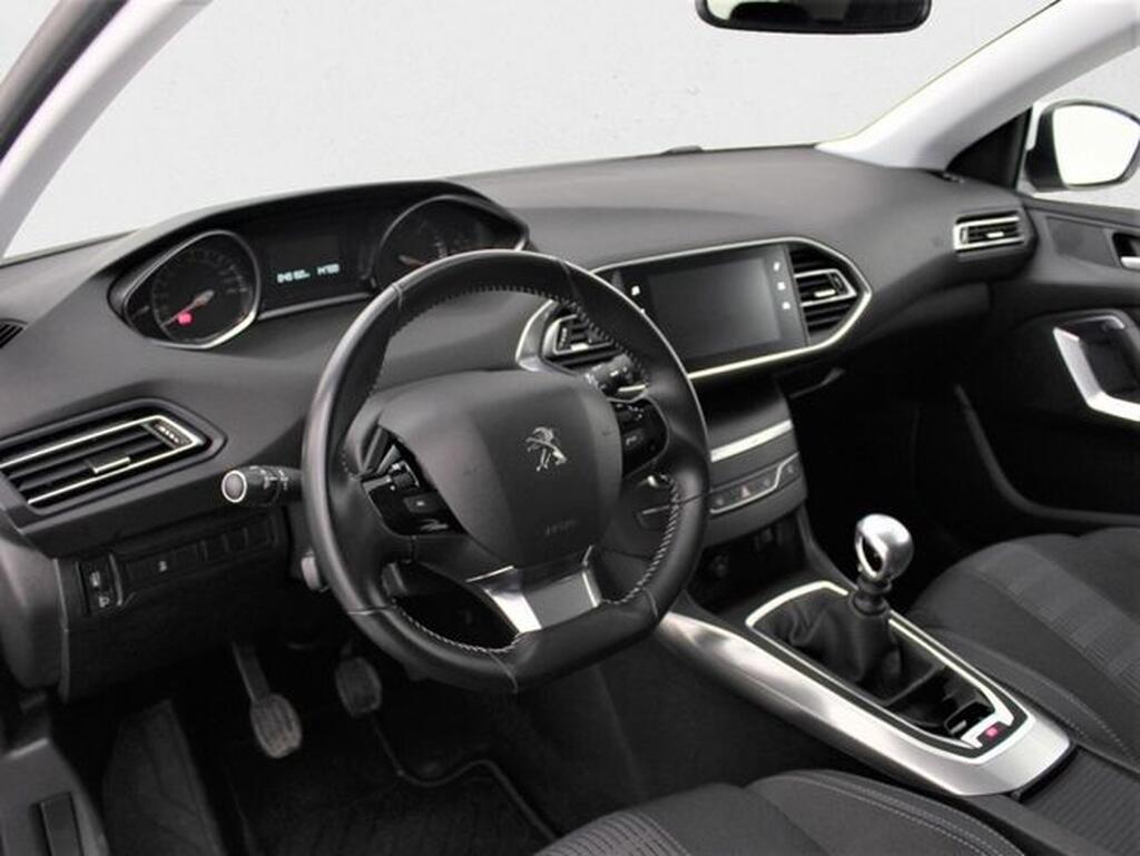 Peugeot 308 5p Allure 1.5 BlueHDi 96KW (130CV) Segunda mano