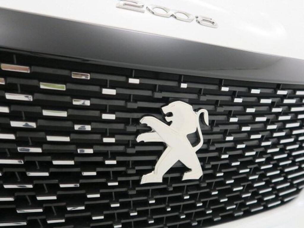 Peugeot 2008 Allure Pack Puretech 100 S&S 6 Vel. MAN Segunda mano