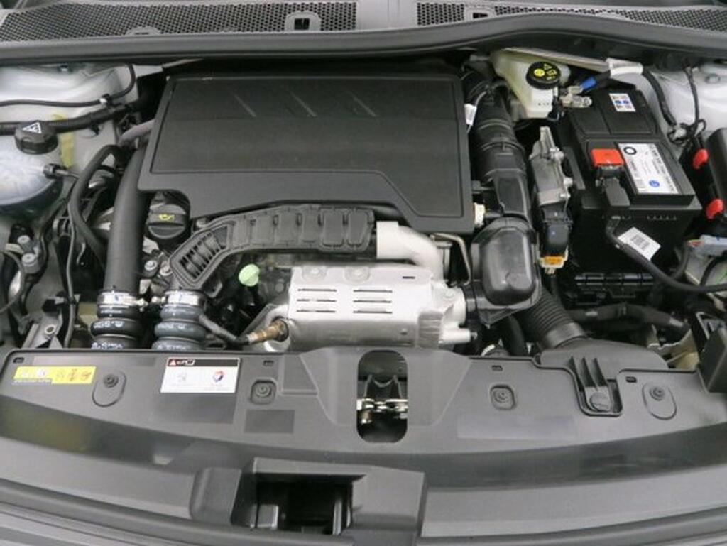 Peugeot 2008 Allure Pack Puretech 100 S&S 6 Vel. MAN Segunda mano