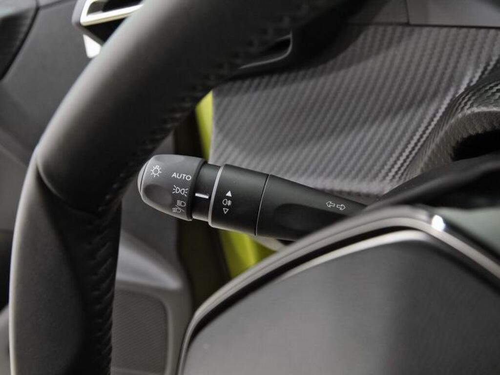 Peugeot 208 Allure Gasolina 100 S&S 6 Vel. MAN Segunda mano