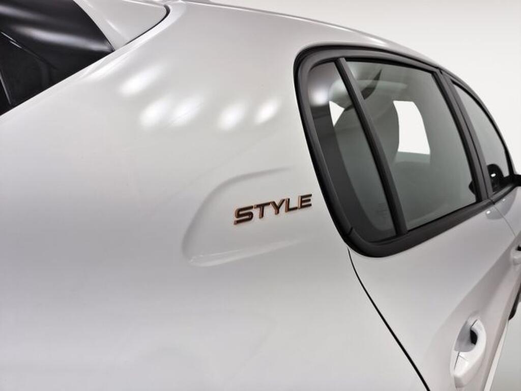 Peugeot 208 Style HYBRID 110 eDCS6 Segunda mano