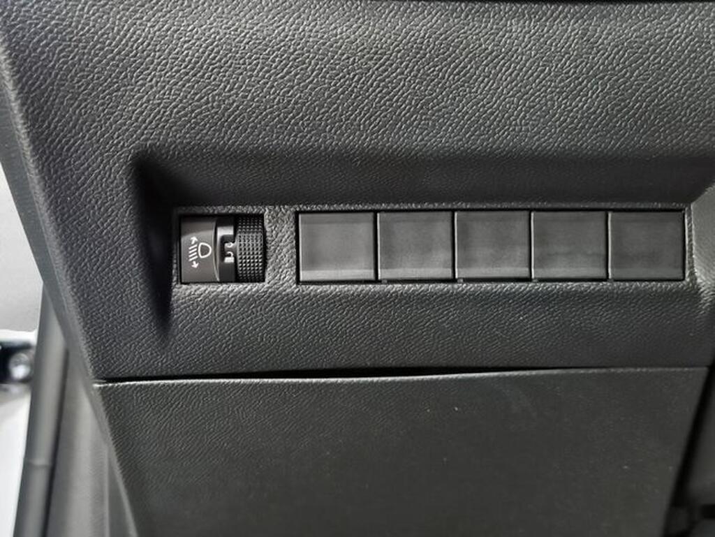 Peugeot 208 Style HYBRID 110 eDCS6 Segunda mano