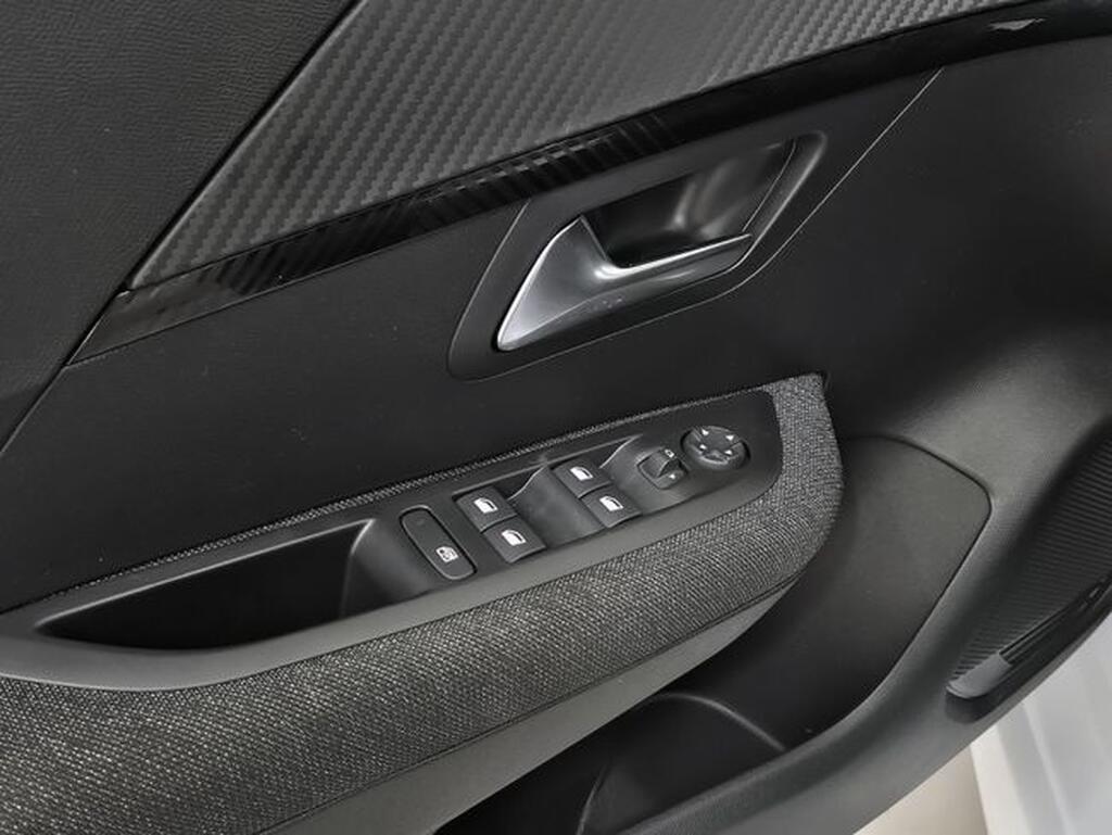Peugeot 208 Style HYBRID 110 eDCS6 Segunda mano