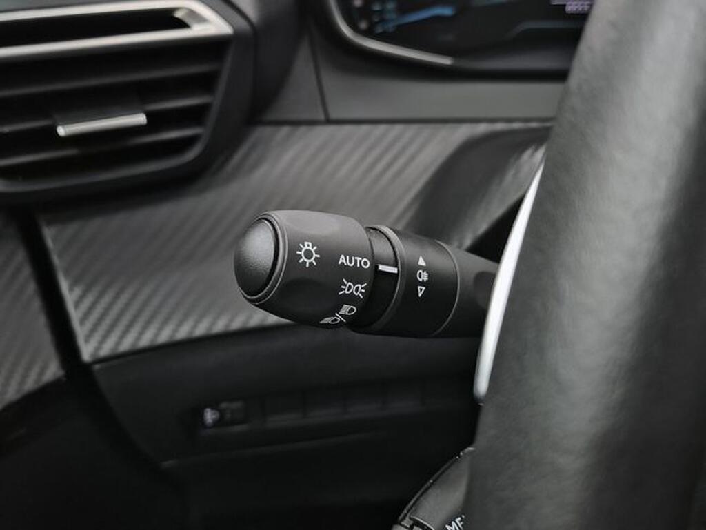 Peugeot 208 Style HYBRID 110 eDCS6 Segunda mano