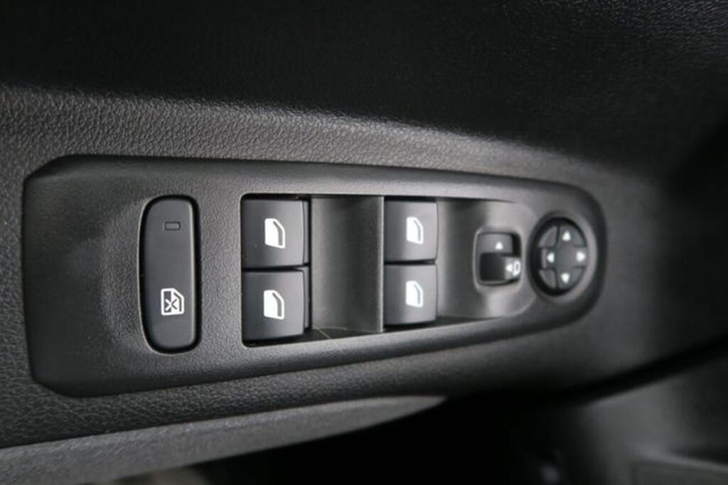 Peugeot Rifter 1.5 BLUEHDI 100CV ALLURE BUSINESS STD 4P Segunda mano
