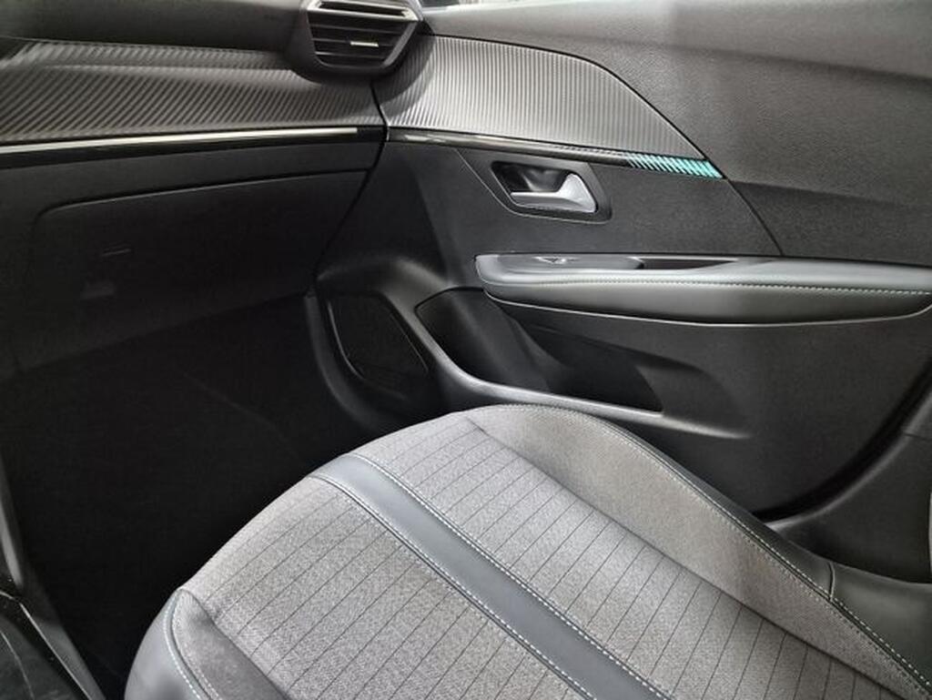 Peugeot 208 PureTech 73kW (100CV) EAT8 Allure Pack Segunda mano