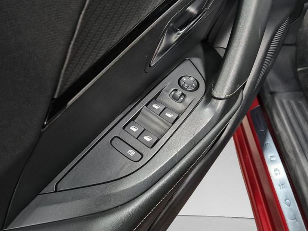 Peugeot 2008 GT Puretech 130 S&S EAT8 Segunda mano