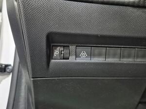Peugeot 208 1.2 PURETECH 100 ALLURE 5P 12