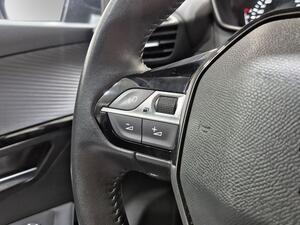 Peugeot 208 1.2 PURETECH 100 ALLURE 5P 17
