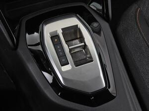 Peugeot 208 Style HYBRID 110 eDCS6 31