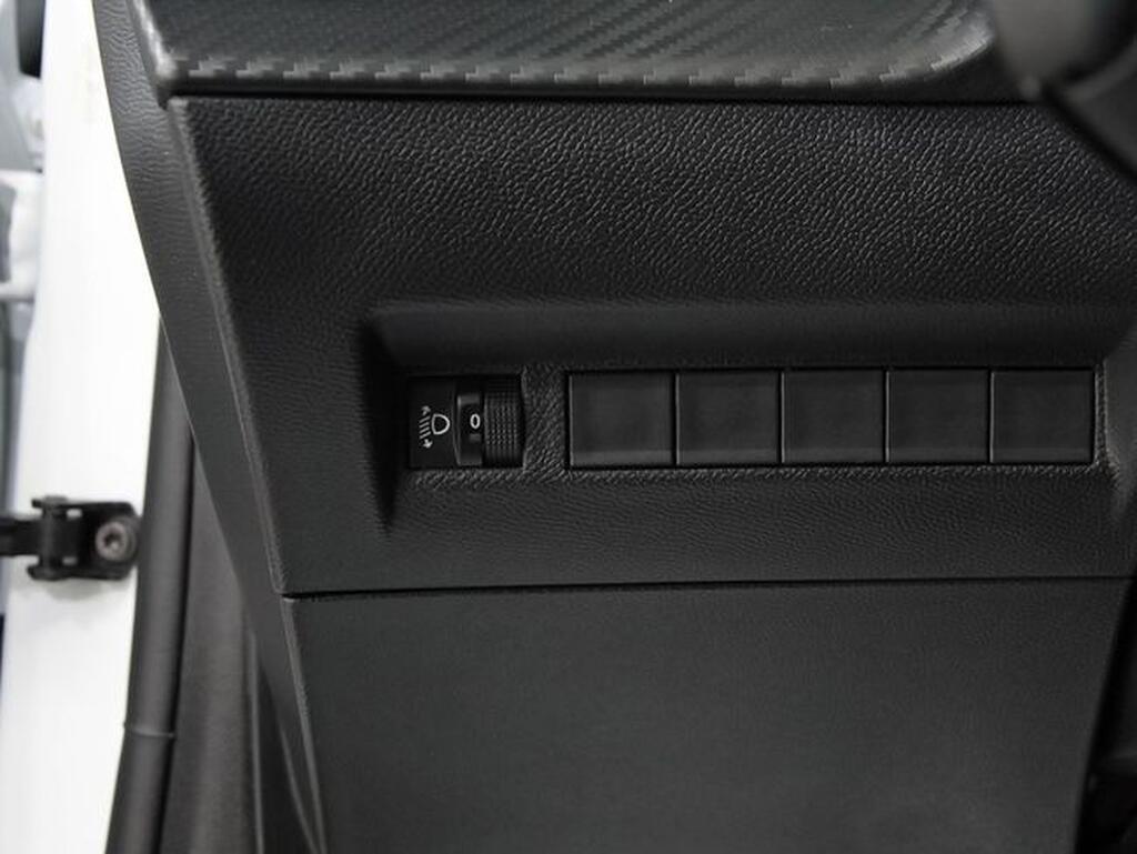 Peugeot 208 Style HYBRID 110 eDCS6 14