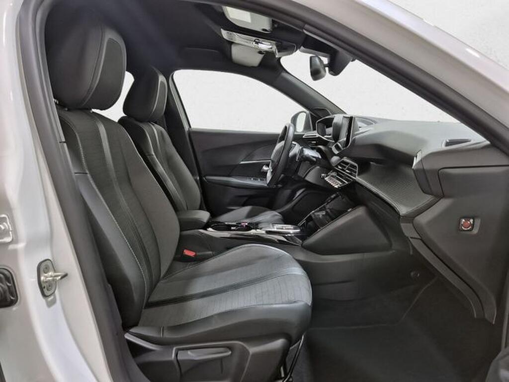 Peugeot 2008 Allure Pack BlueHDI 130 S&S EAT8 Segunda mano