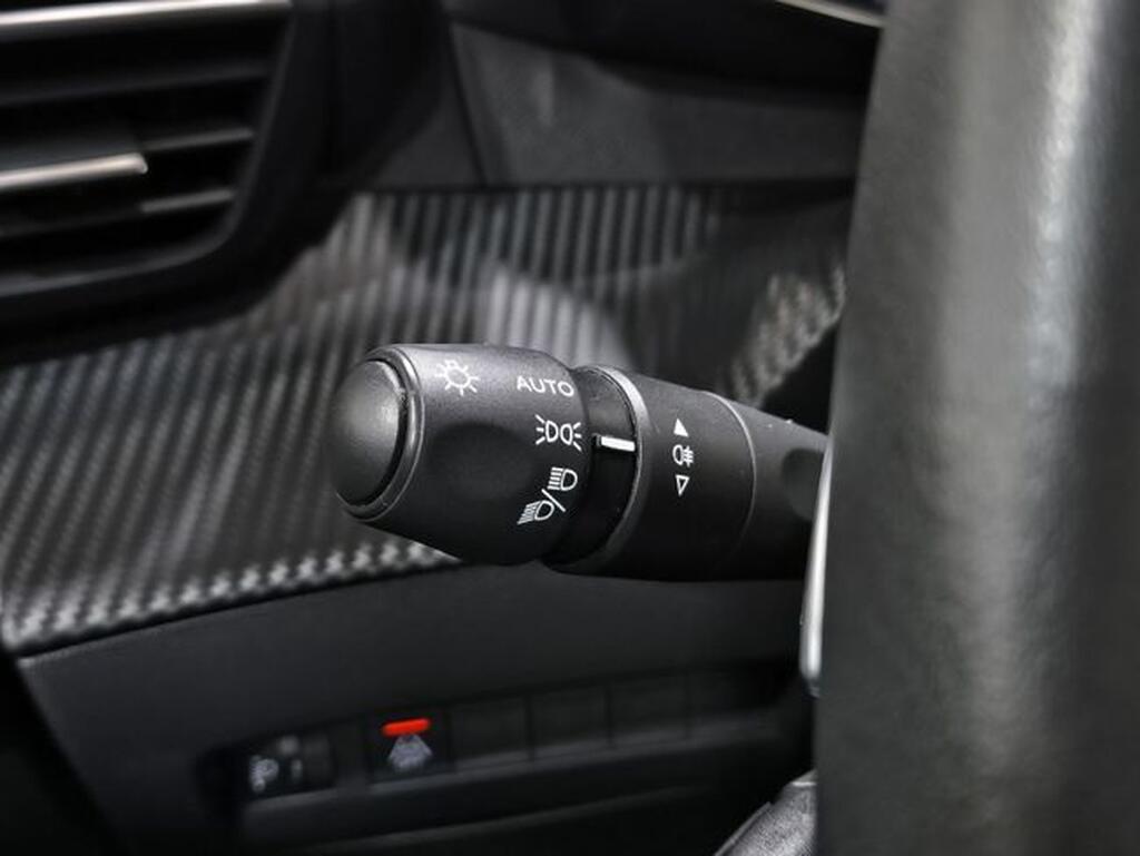 Peugeot 208 PureTech 73kW (100CV) EAT8 Allure Pack Segunda mano