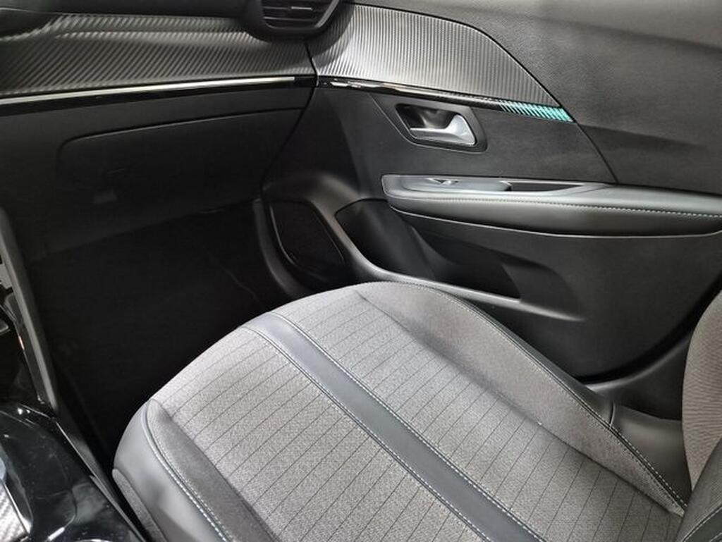 Peugeot 208 PureTech 73kW (100CV) EAT8 Allure Pack Segunda mano
