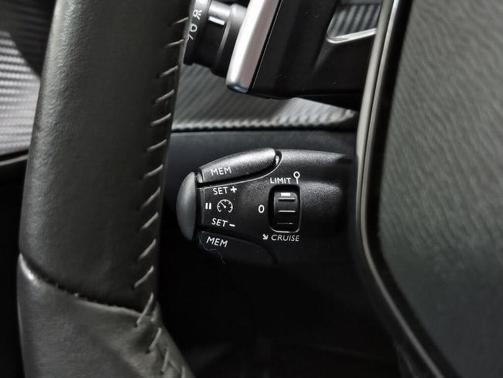 Peugeot 208 PureTech 73kW (100CV) EAT8 Allure Pack Segunda mano