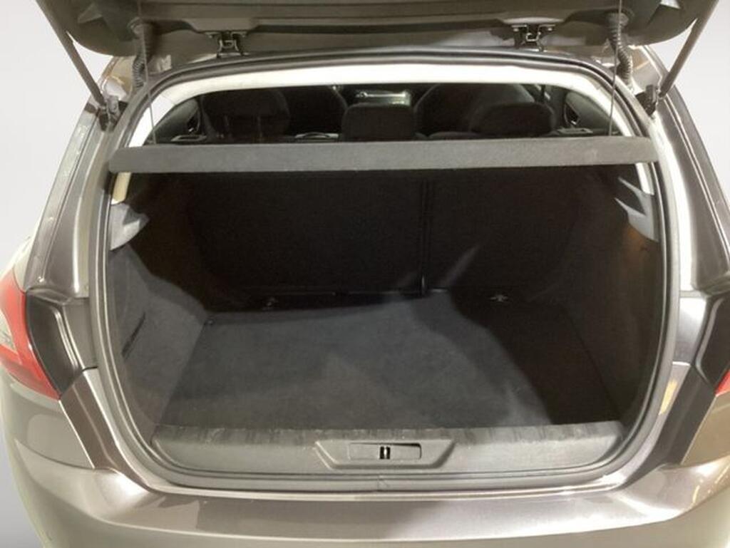Peugeot 308 5p Style BlueHDi 130 S&S Segunda mano