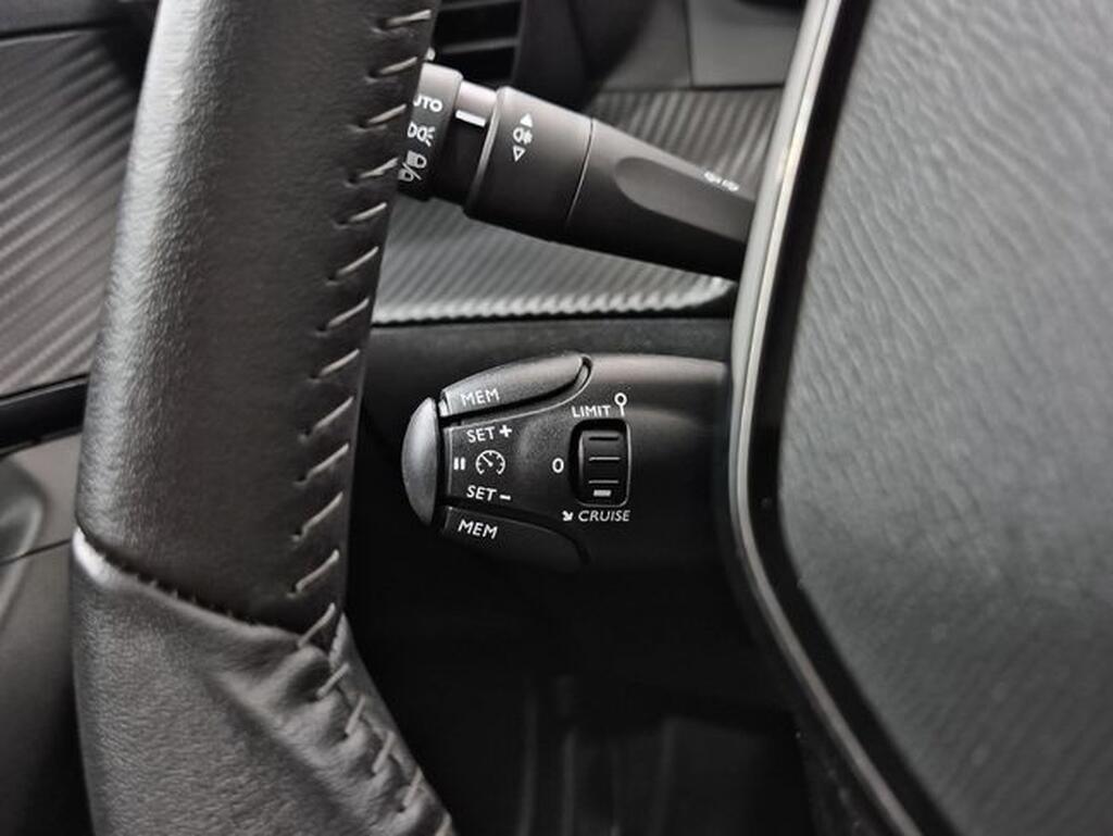 Peugeot 2008 Allure Pack Puretech 100 S&S 6 Vel. MAN Segunda mano