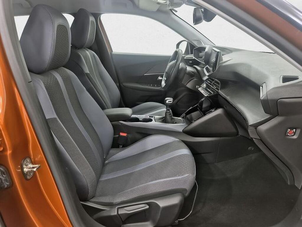 Peugeot 2008 Allure Puretech 130 S&S BVM6 Segunda mano