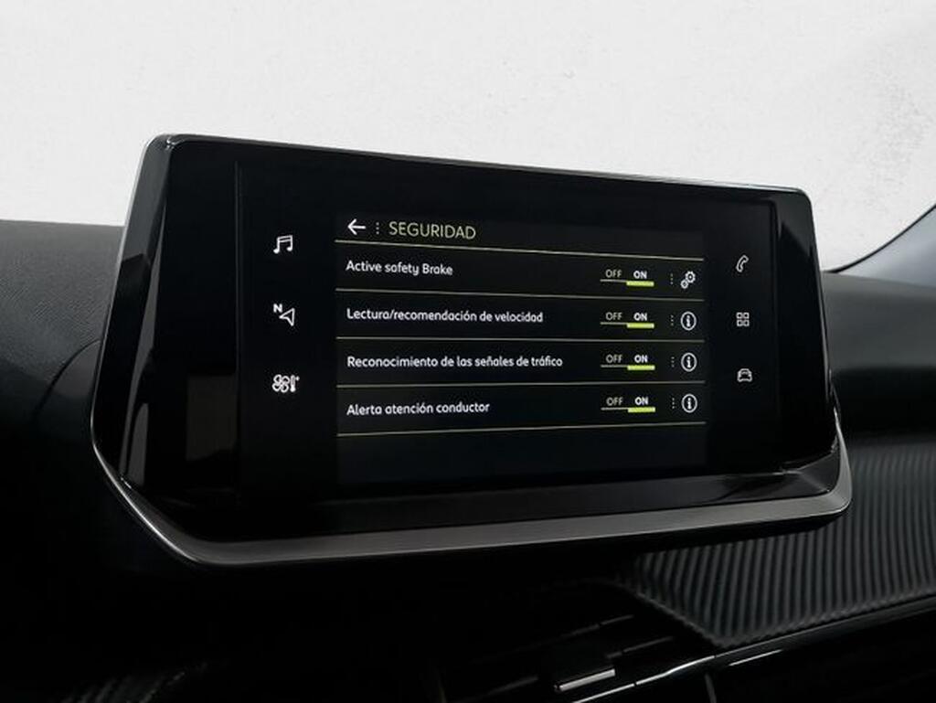 Peugeot 2008 Allure Puretech 130 S&S BVM6 Segunda mano