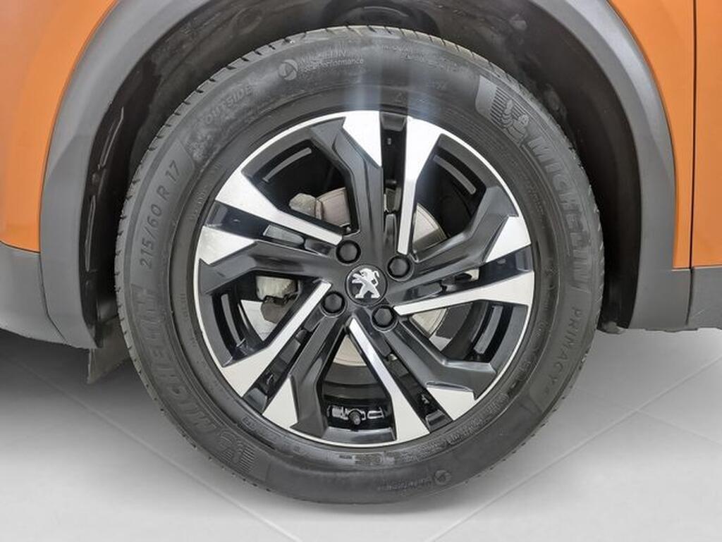Peugeot 2008 Allure Puretech 130 S&S BVM6 Segunda mano