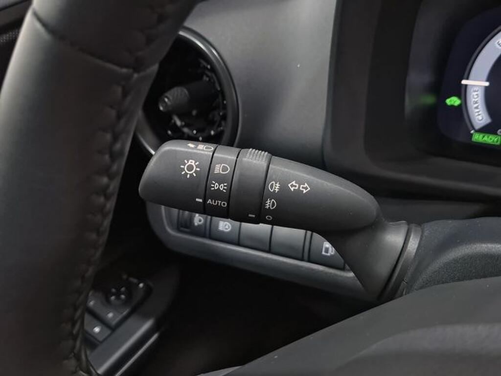 Toyota C-HR 1.8 140H Advance Segunda mano