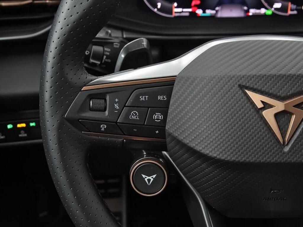 CUPRA Terramar 1.5 TSI e-Hybrid 150kW (204 CV) DSG Segunda mano
