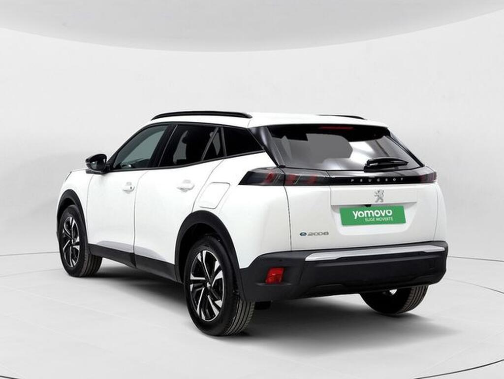 Peugeot 2008 E-2008 BEV ALLURE PACK 100KW 5P Segunda mano