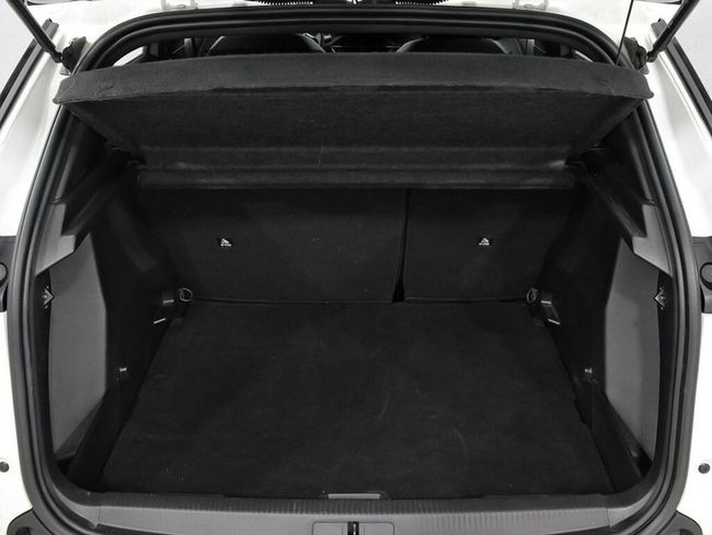 Peugeot 2008 E-2008 BEV ALLURE PACK 100KW 5P Segunda mano
