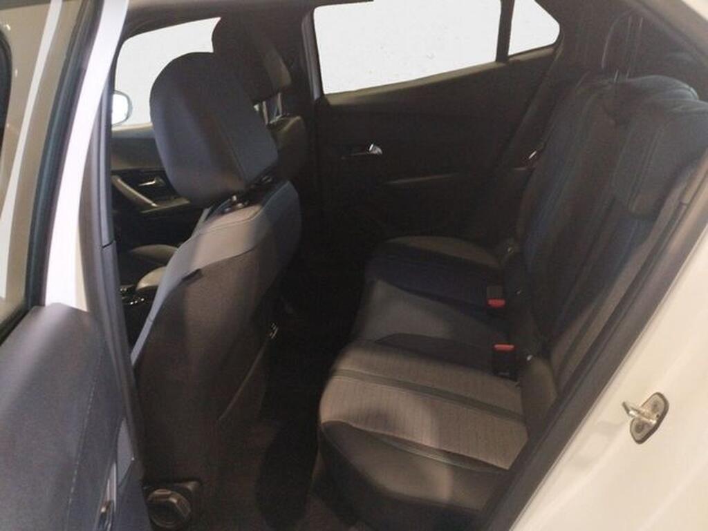 Peugeot 2008 Eléctrico Allure Pack (100kW) Segunda mano