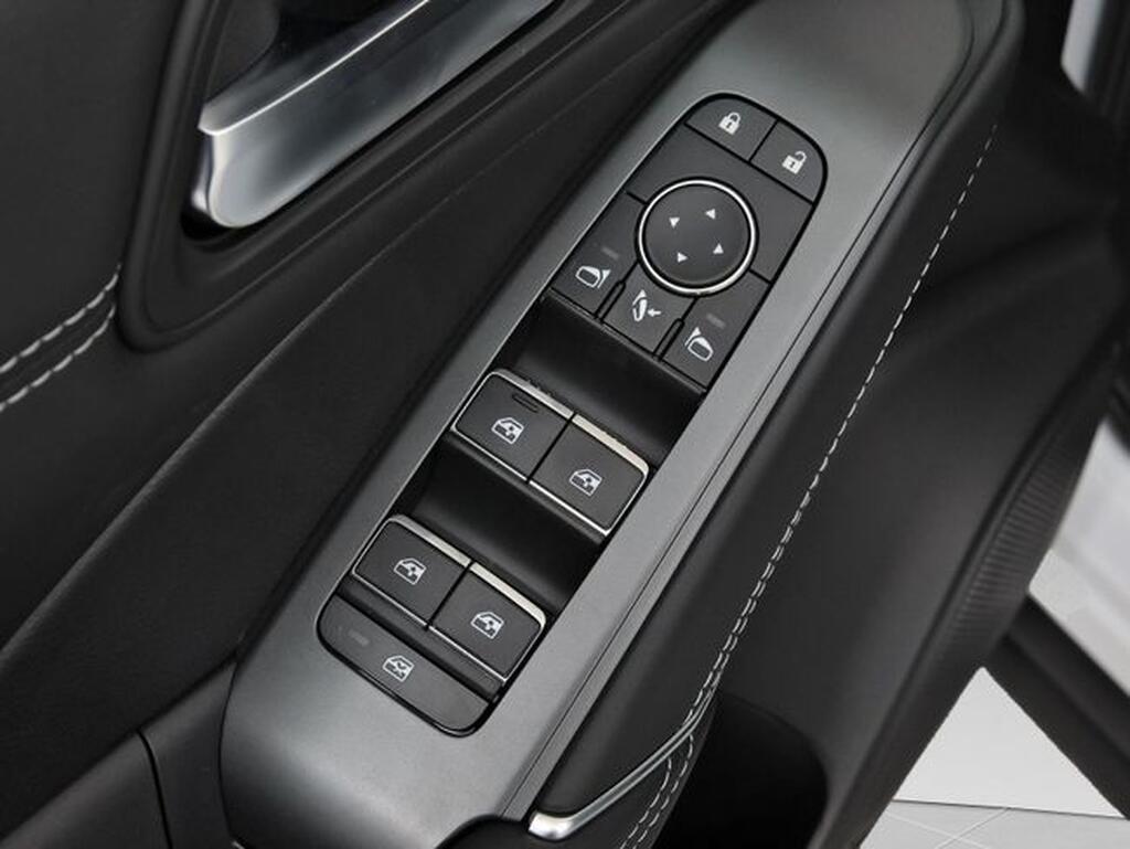 Nissan Qashqai DIG-T 103kW N-Connecta Segunda mano