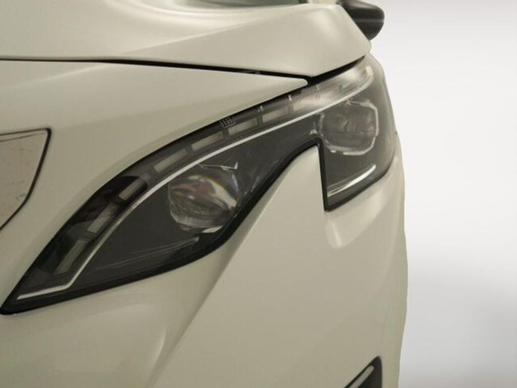Peugeot 3008 GT LINE 1.2 PURETECH 130CV MAN 5P Segunda mano