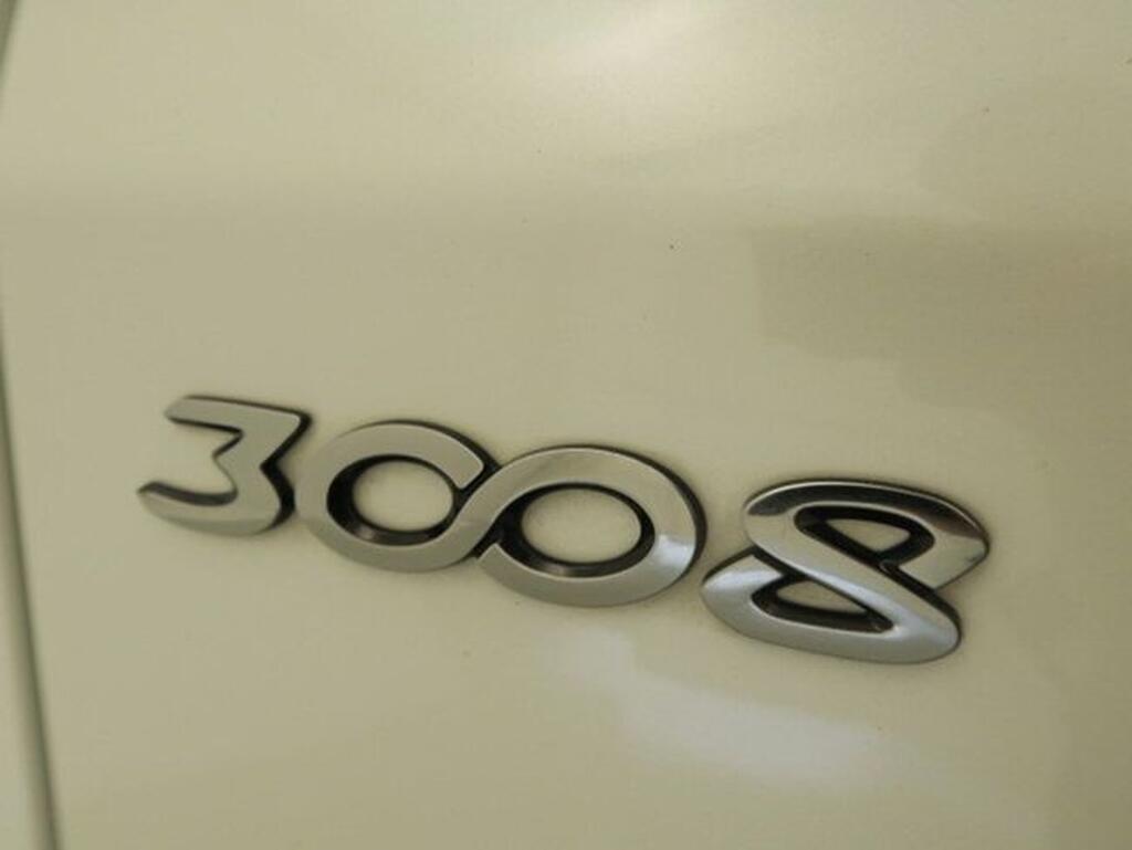 Peugeot 3008 1.2 PURETECH 96KW (130CV) GT LINE EAT8 Segunda mano