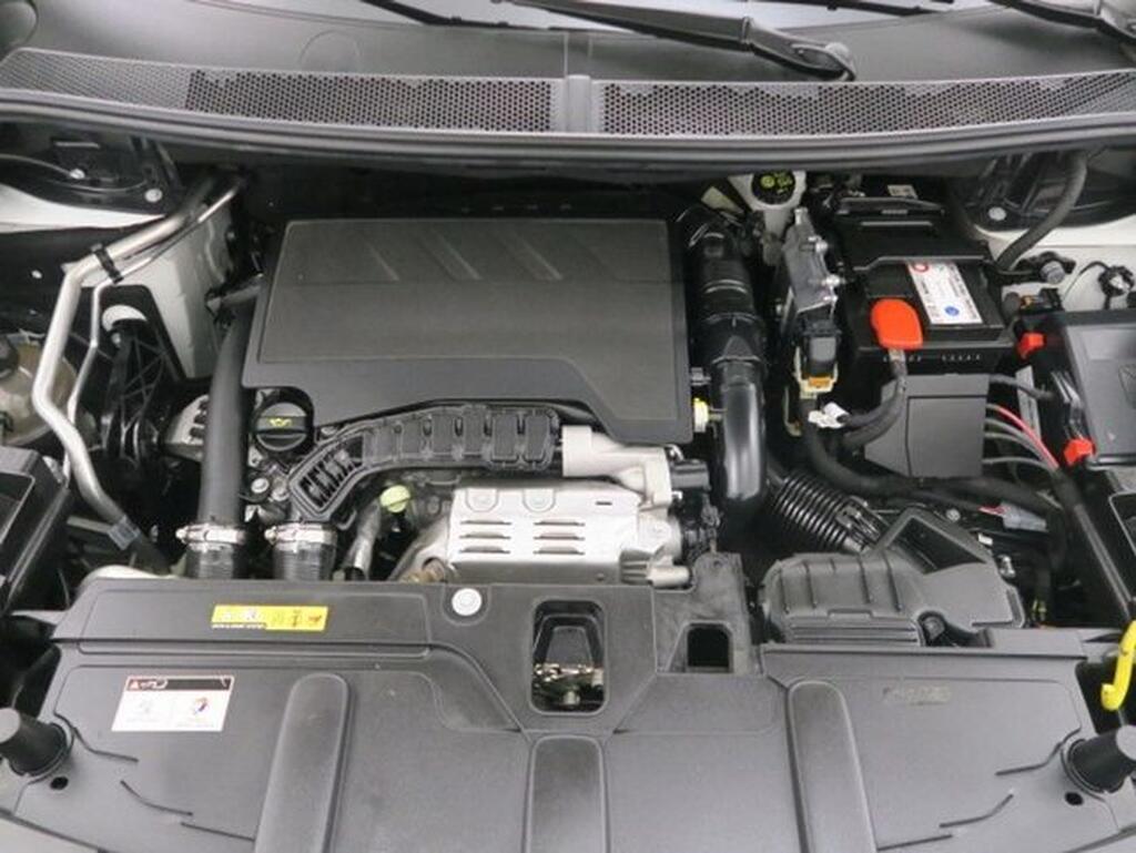 Peugeot 3008 3008 GT LINE 1.2 PURETECH 130CV MAN 5P Segunda mano