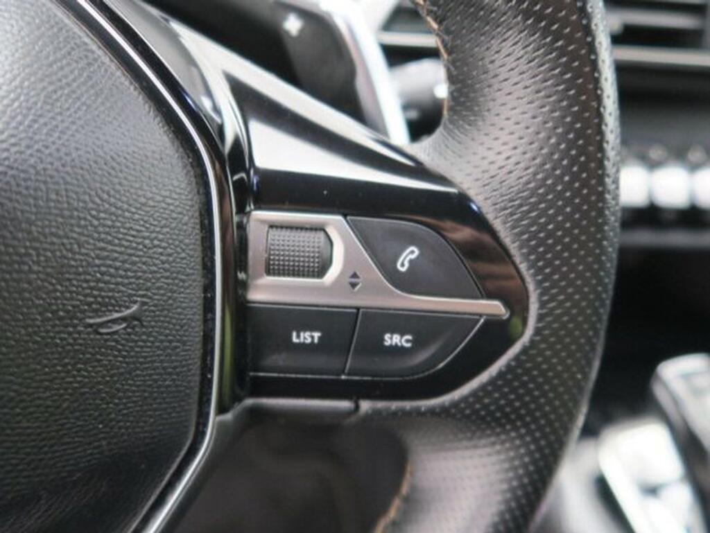 Peugeot 3008 1.2 PURETECH 96KW (130CV) GT LINE EAT8 Segunda mano