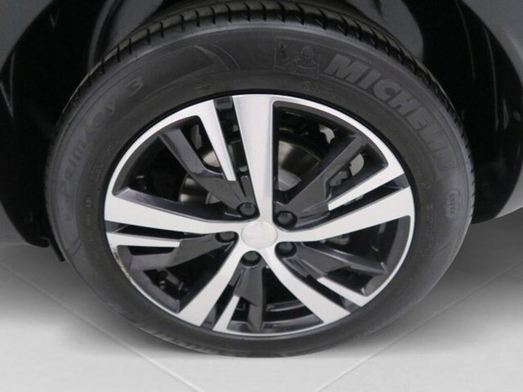 Peugeot 3008 3008 GT LINE 1.2 PURETECH 130CV MAN 5P Segunda mano