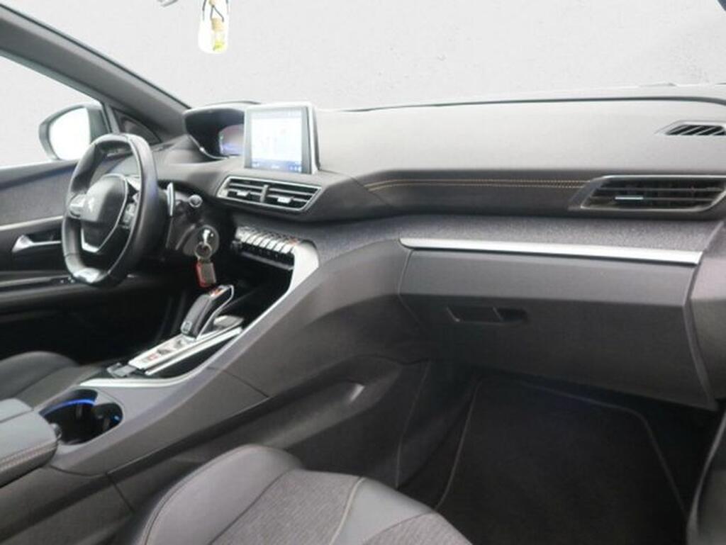 Peugeot 3008 1.2 PURETECH 96KW (130CV) GT LINE EAT8 Segunda mano