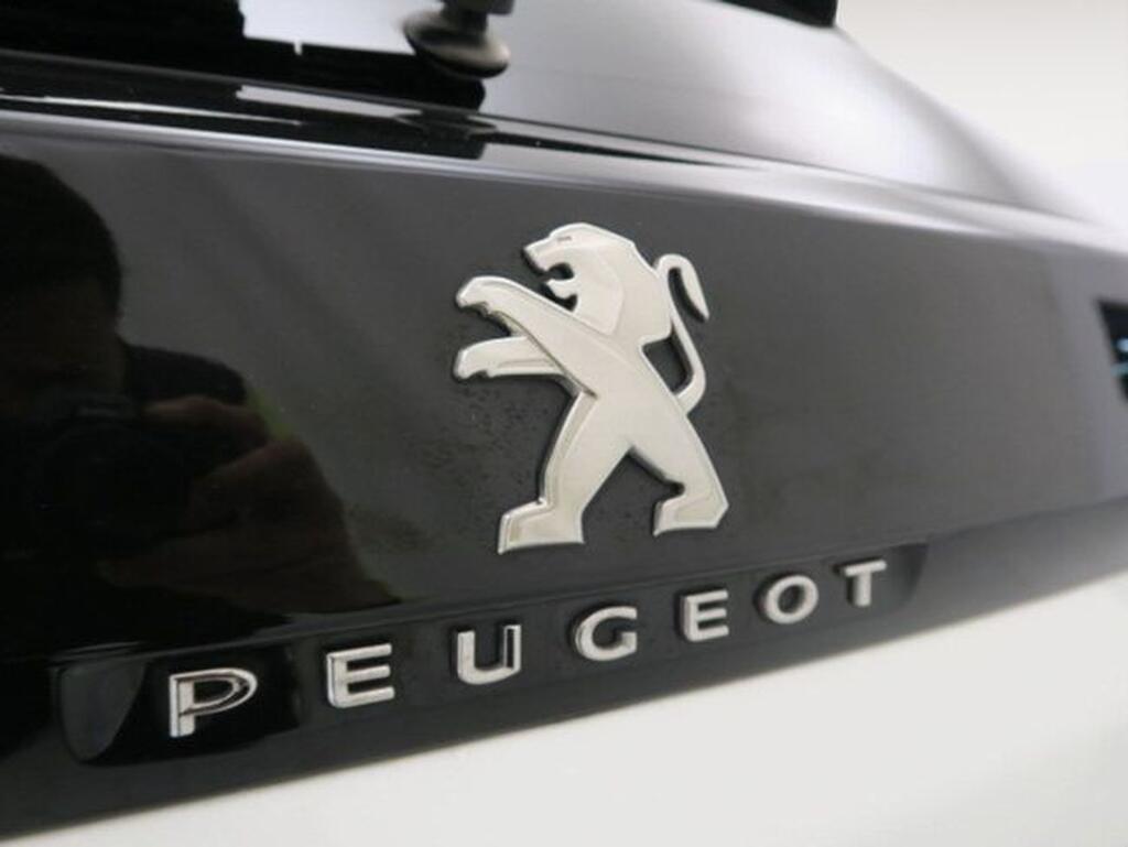 Peugeot 3008 1.2 PURETECH 96KW (130CV) GT LINE EAT8 Segunda mano