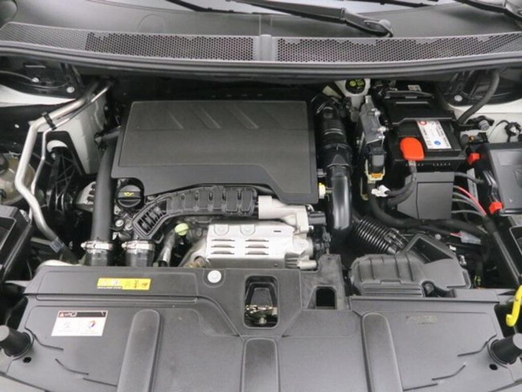 Peugeot 3008 1.2 PURETECH 96KW (130CV) GT LINE EAT8 Segunda mano