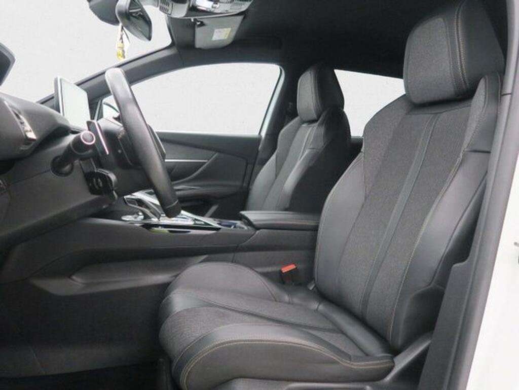 Peugeot 3008 GT LINE 1.2 PURETECH 130CV MAN 5P Segunda mano