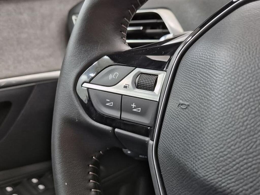 Peugeot 5008 1.5 BlueHDi 96kW S&S Allure Pack EAT8 20