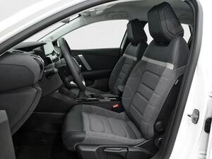 Citroën C4 1.2 PURETECH 130 PLUS 5P 8
