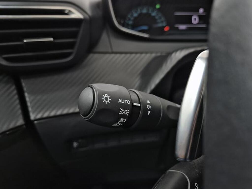 Peugeot 208 Style HYBRID 110 eDCS6 Segunda mano