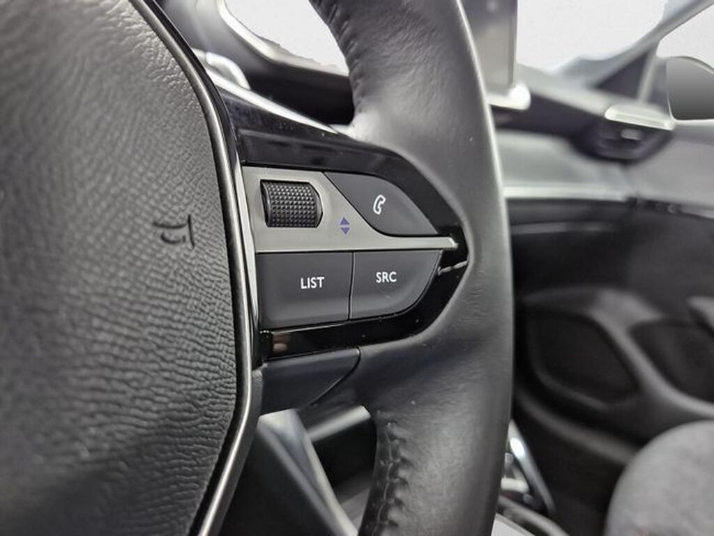 Peugeot 208 Style HYBRID 110 eDCS6 Segunda mano