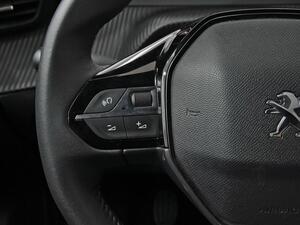 Peugeot 2008 Allure Puretech 130 S&S 6 Vel. MAN 19