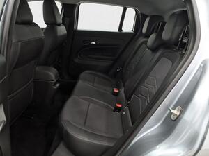 Jeep Avenger 1.2 eHybrid 74kW (100CV) Altitude 9