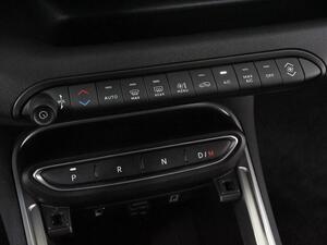 Jeep Avenger 1.2 eHybrid 74kW (100CV) Altitude 32