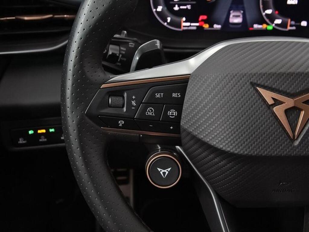 CUPRA Terramar 1.5 TSI e-Hybrid 150kW (204 CV) DSG Segunda mano